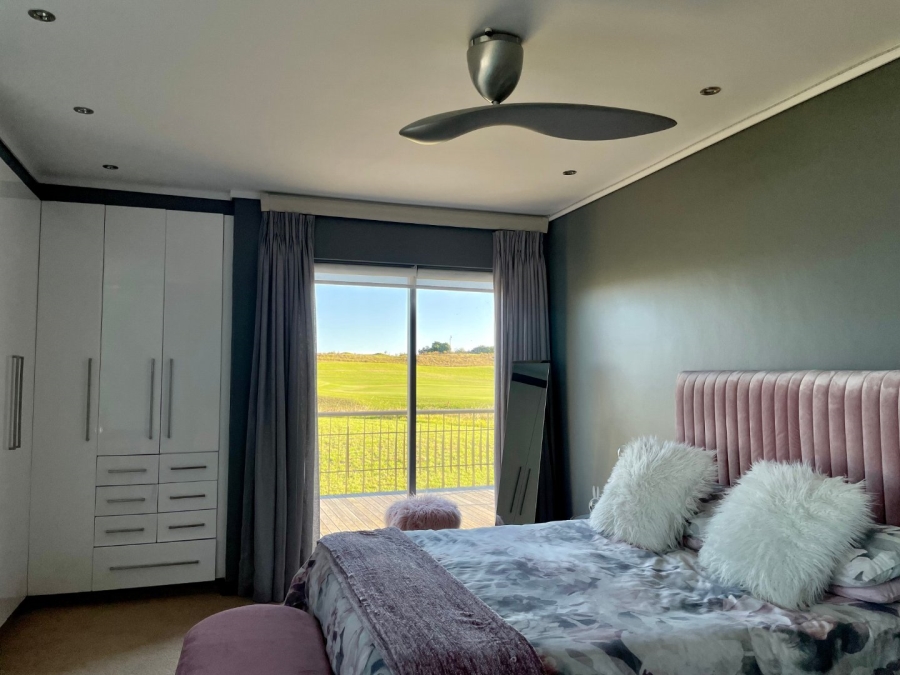 5 Bedroom Property for Sale in Oubaai Western Cape